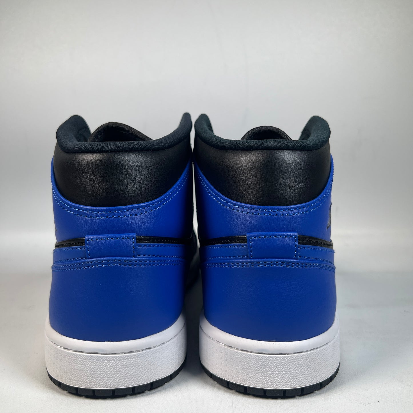 Jordan 1 Mid Hyper Royal Tumbled Leather (2020) Size 10.5 NEW s22720