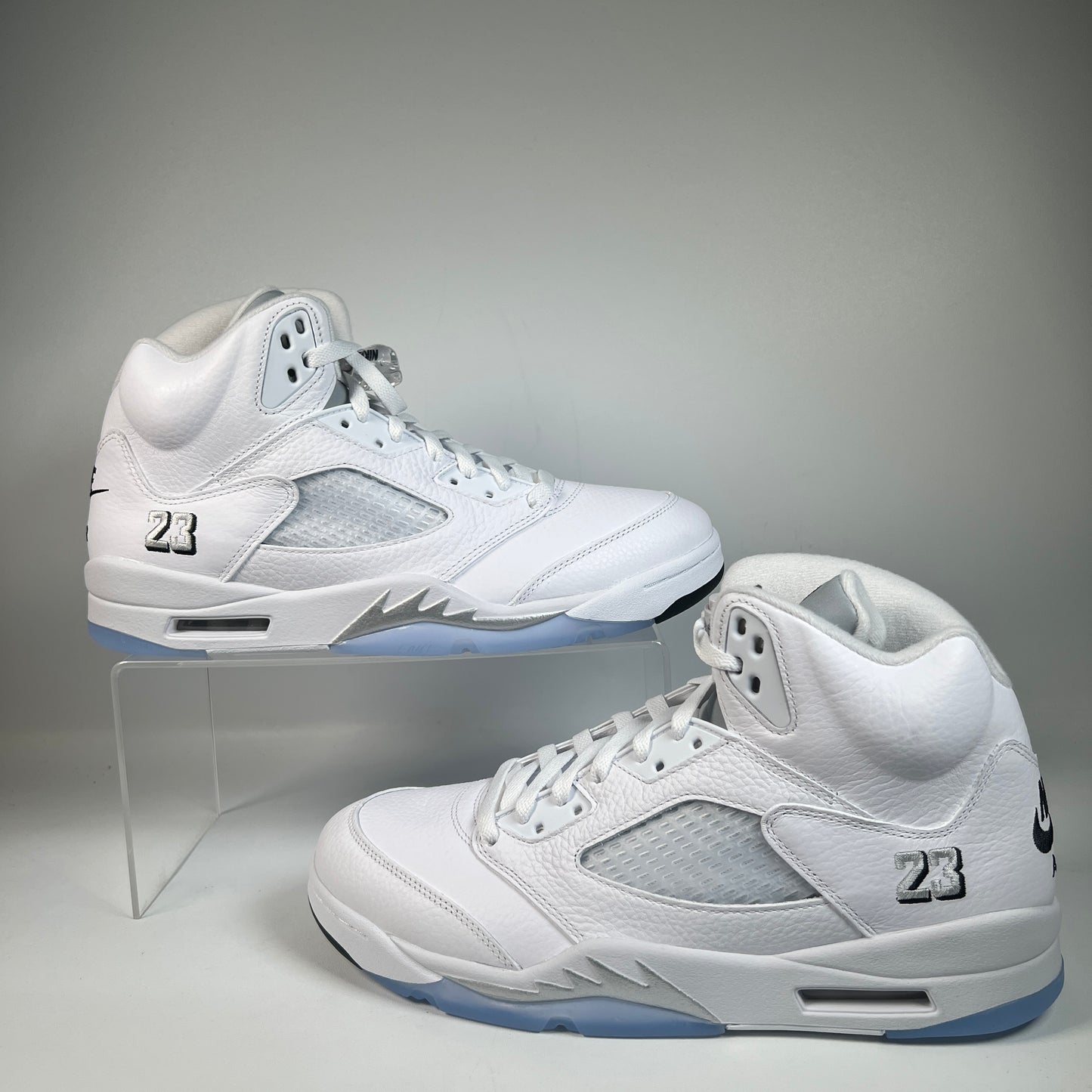 Jordan 5 White Metallic (2026) Size 11.5 NEW s22756