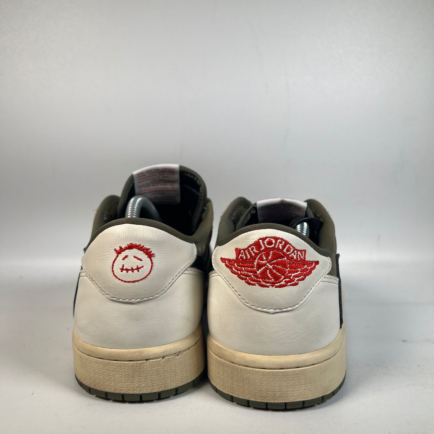 Jordan 1 Low Travis Scott Medium Olive (2024) Size 10.5 USED s22749