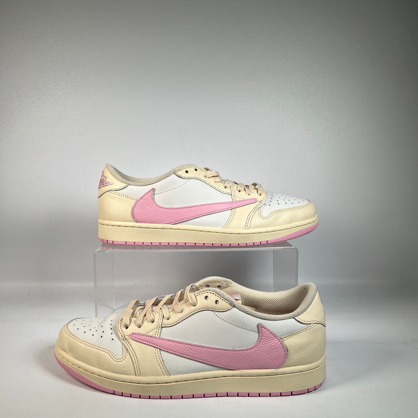 Jordan 1 Low Travis Scott Shy Pink (2026) Size 10.5 USED s22750
