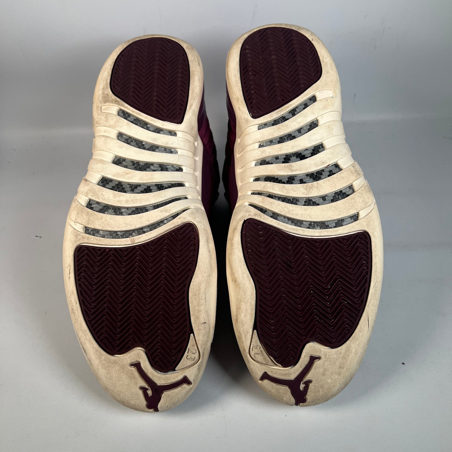 Jordan 12 Bordeaux (2017) Size 11 USED s22570