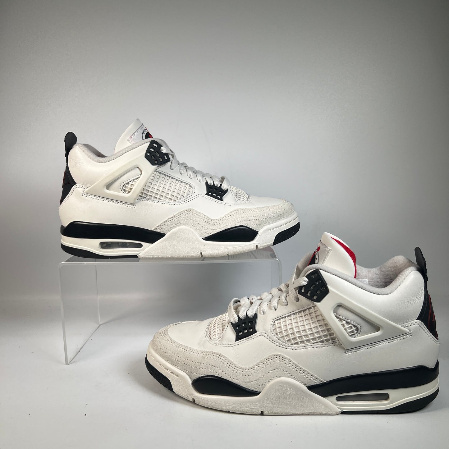 Jordan 4 Flight Club (2026) Size 10 USED s22711