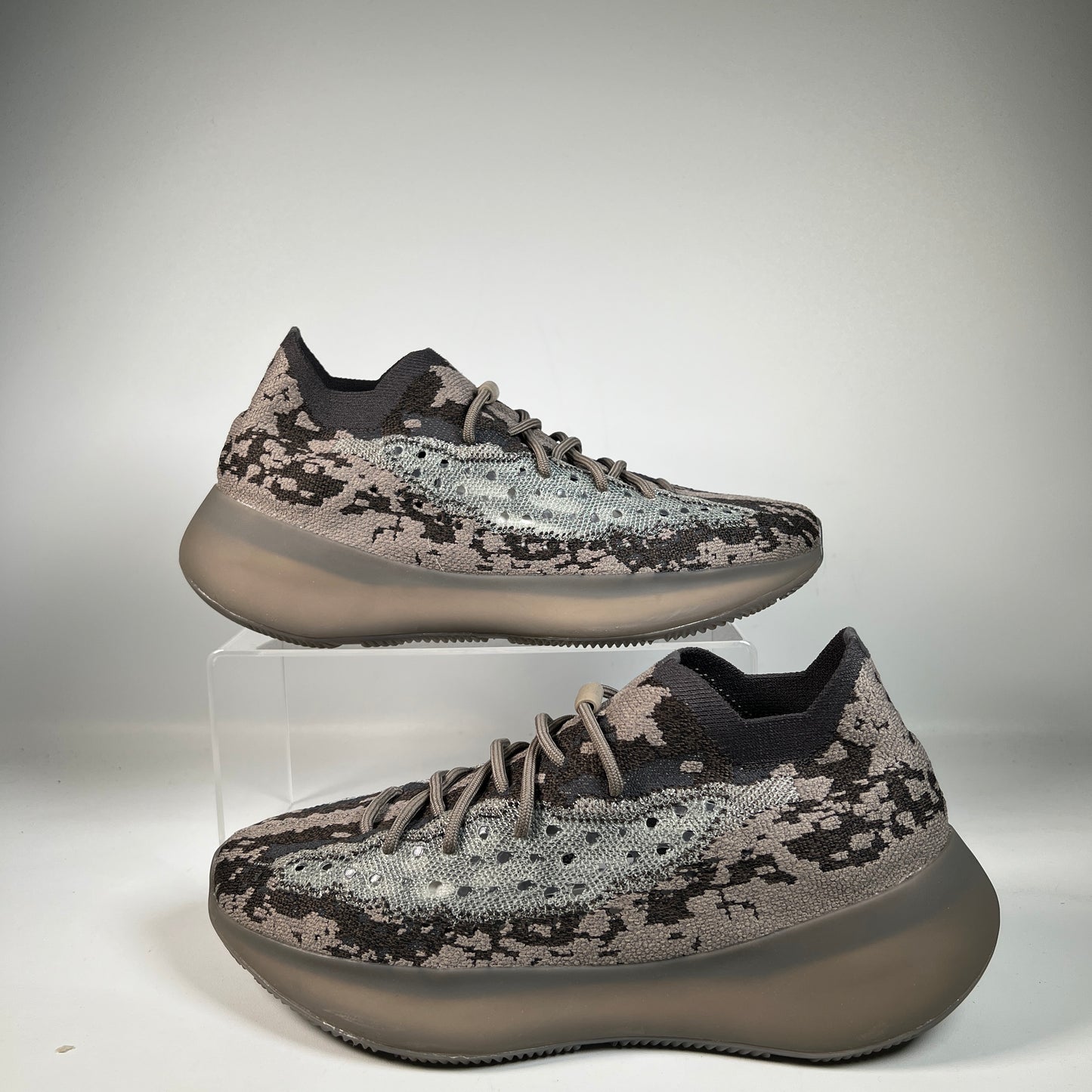 Yeezy 380 Stone Salt (2021) Size 11.5 USED s22848