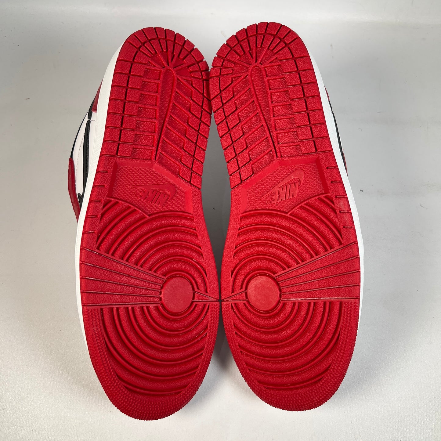 Jordan 1 Low Chicago (2025) Size 10 NEW s22852