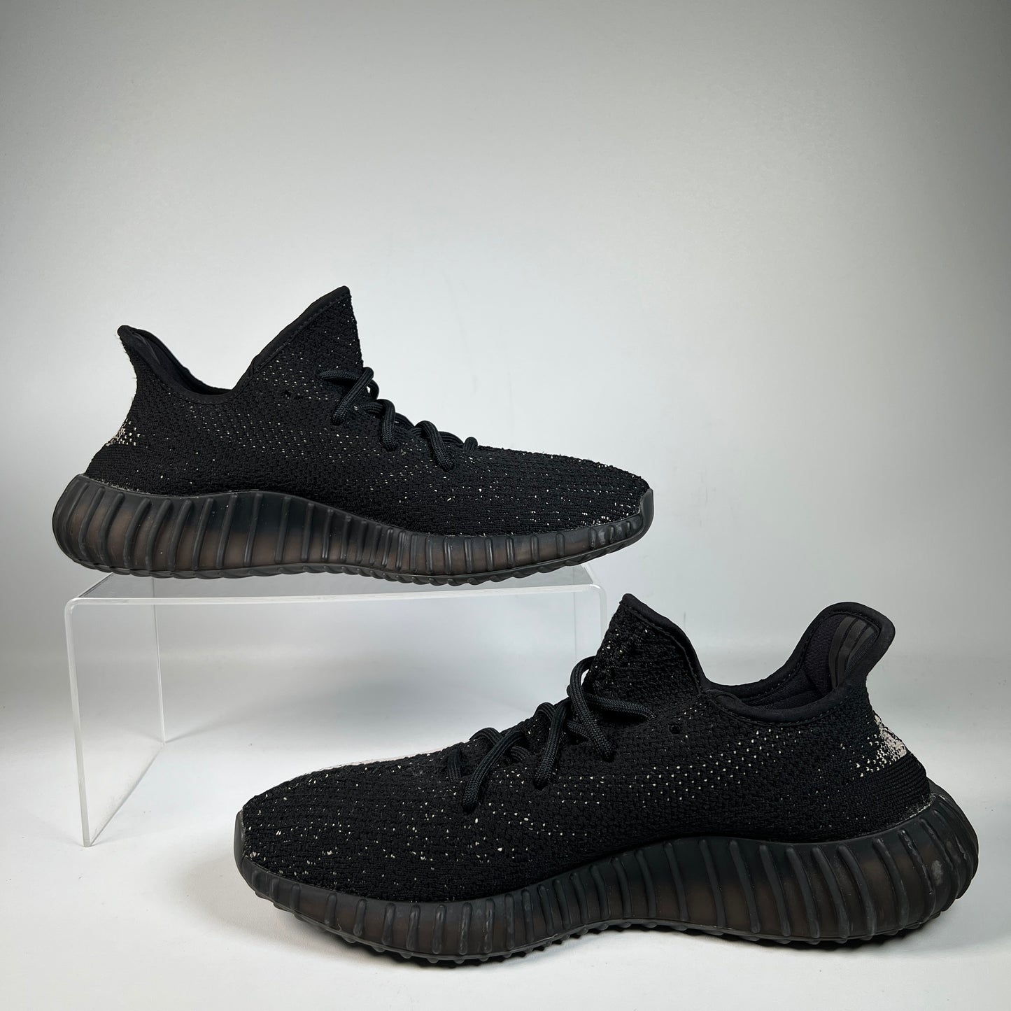 Yeezy 350 Core Black White (2016) Size 10 USED s22832