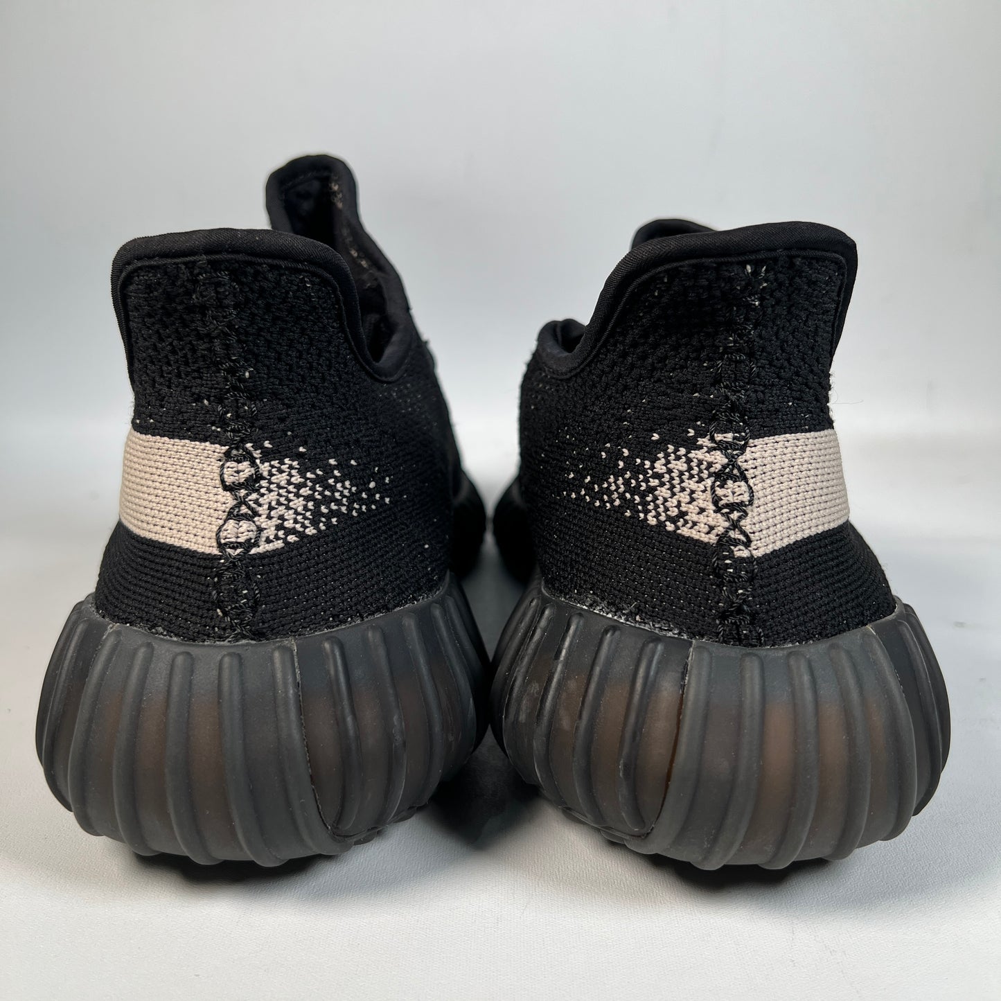 Yeezy 350 Core Black White (2016) Size 10 USED s22832