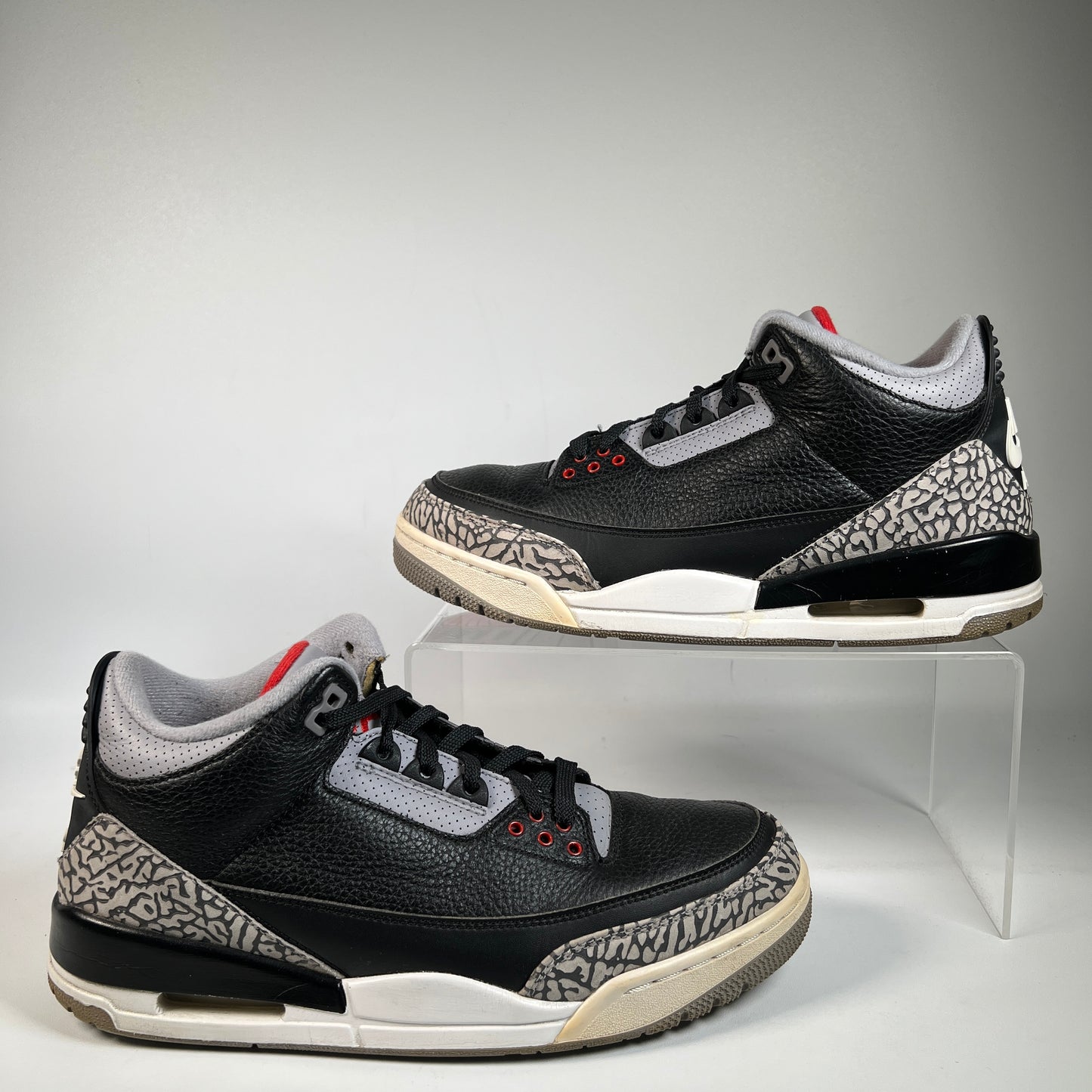 Jordan 3 Black Cement (2018) Size 9.5 USED s22794