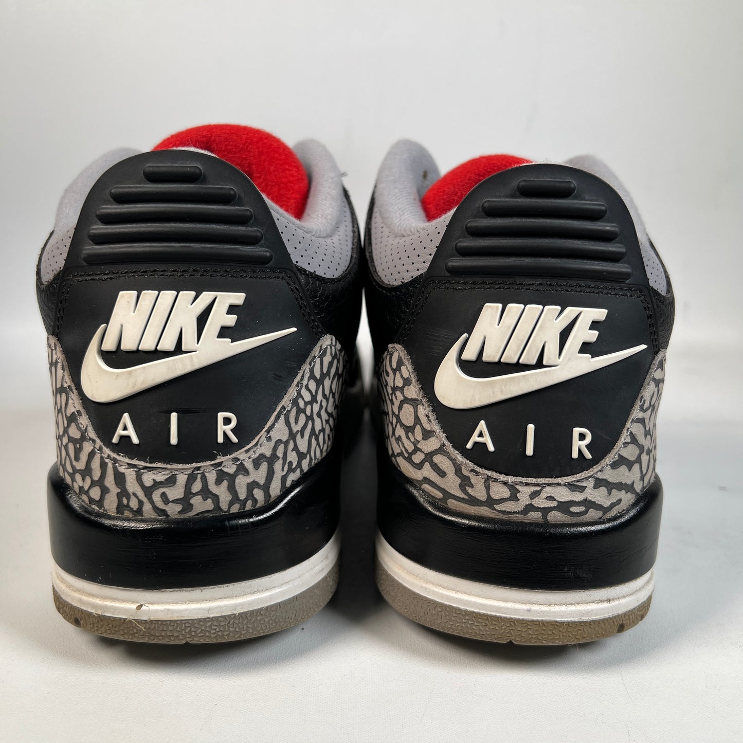 Jordan 3 Black Cement (2018) Size 9.5 USED s22794