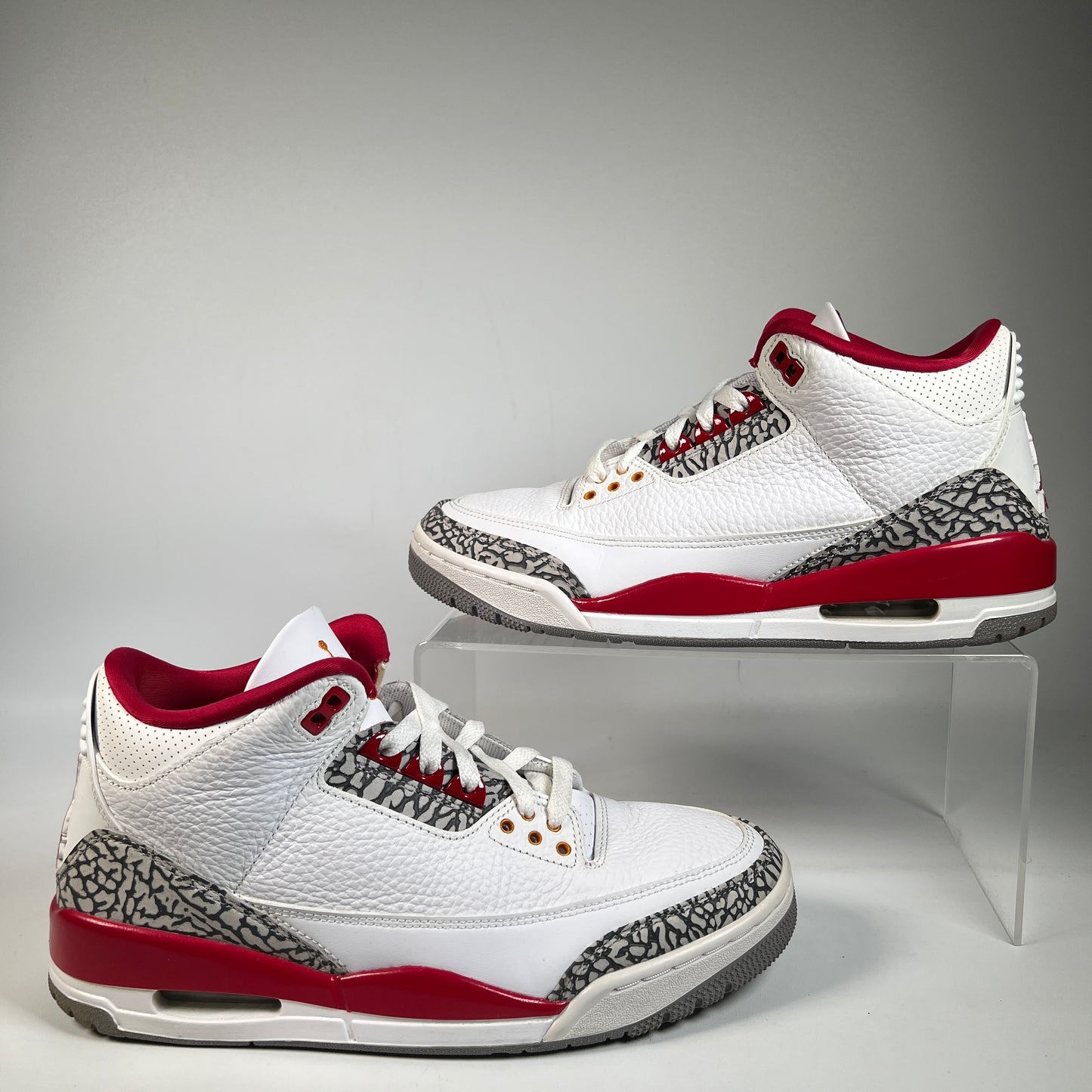 Jordan 3 Cardinal (2021) Size 9 USED s22782