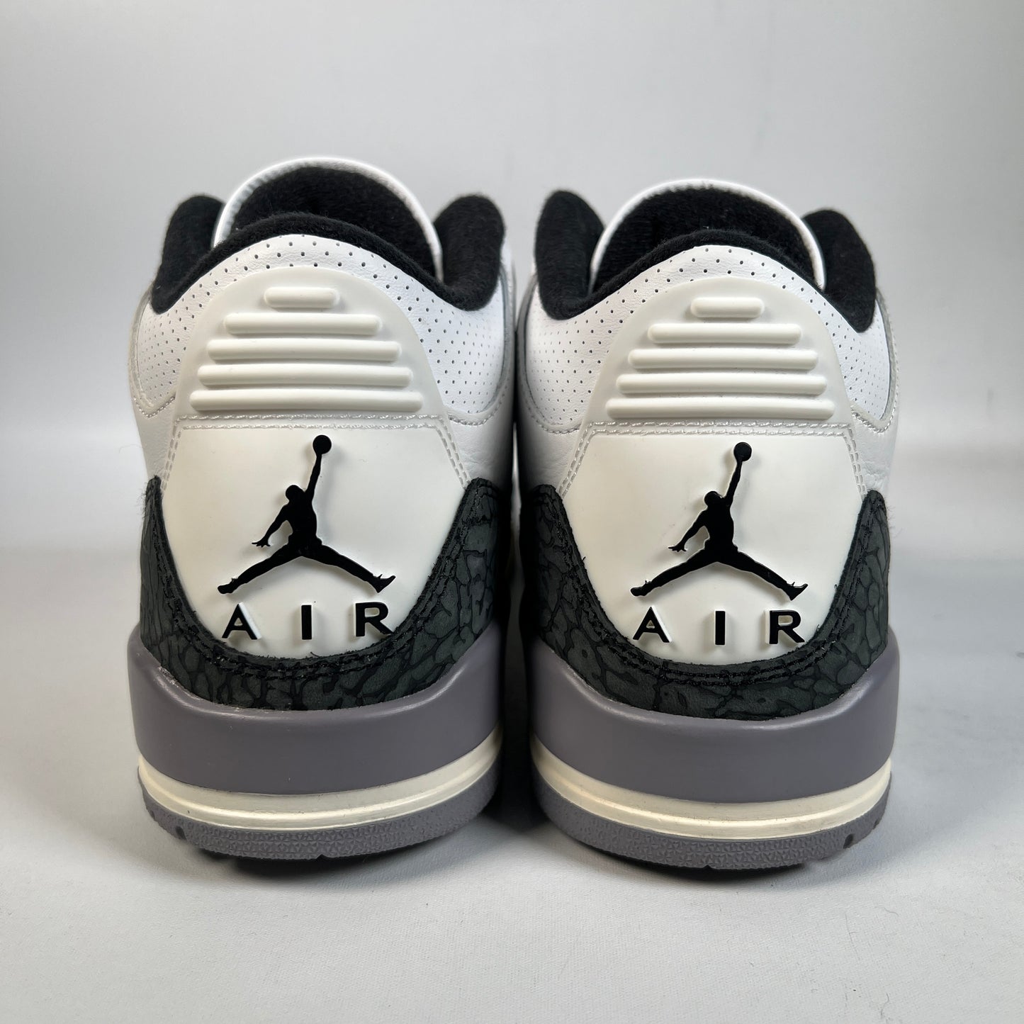 Jordan 3 Cement Grey (2024) Size 8.5 USED s22894