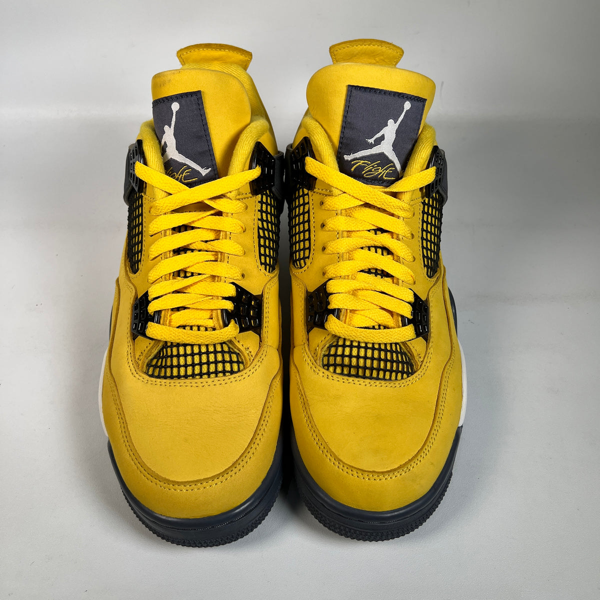Jordan 4 Lightning (2020) Size 9 USED s22783