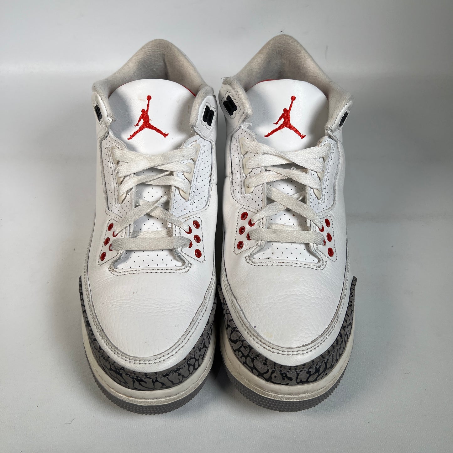 Jordan 3 White Cement Reimagined (2022) Size 7Y USED s22825