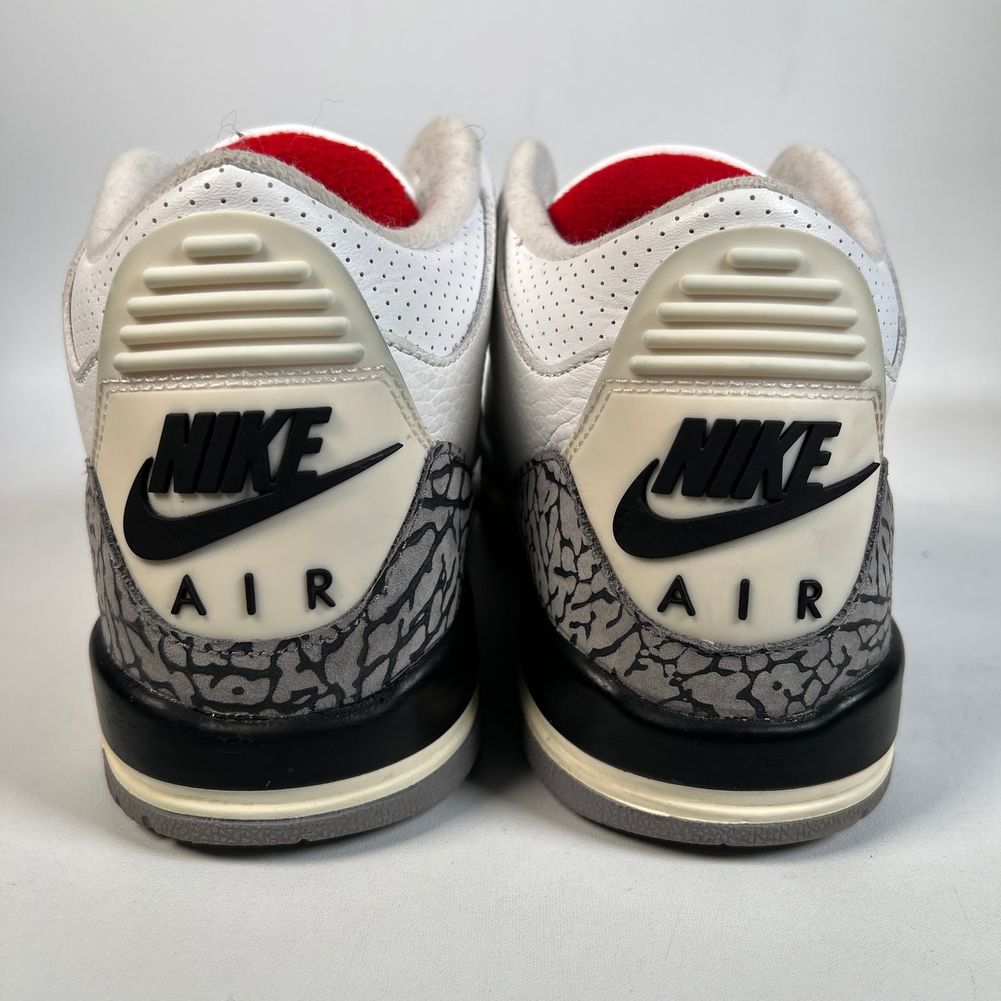 Jordan 3 White Cement Reimagined (2022) Size 7Y USED s22825