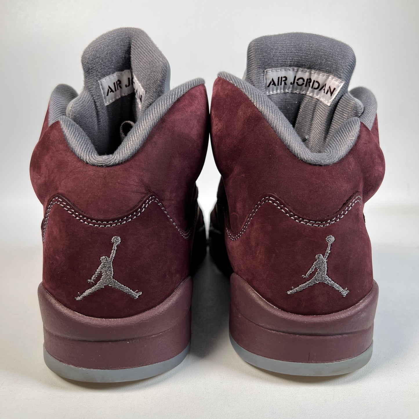 Jordan 5 Burgundy (2023) Size 9 USED s22781