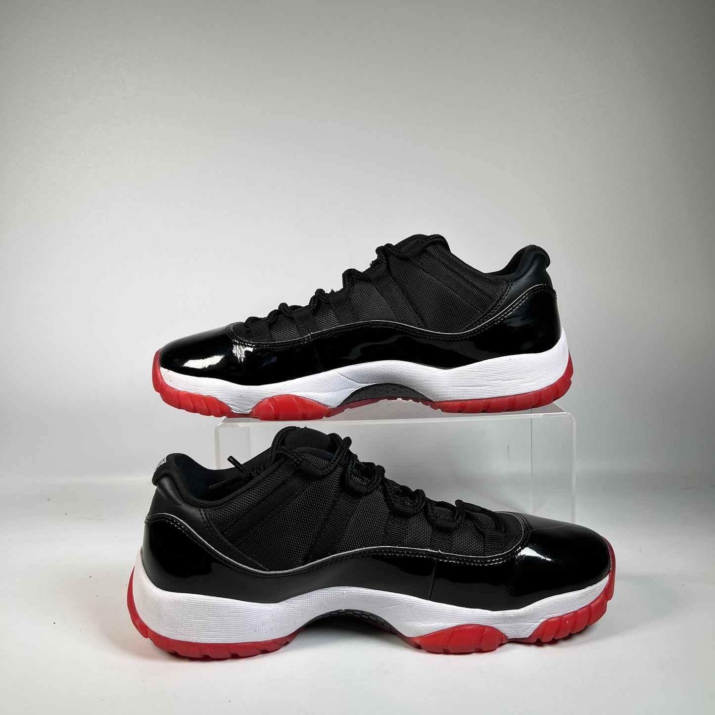 Jordan 11 Low Bred (2025) Size 11 USED s22910