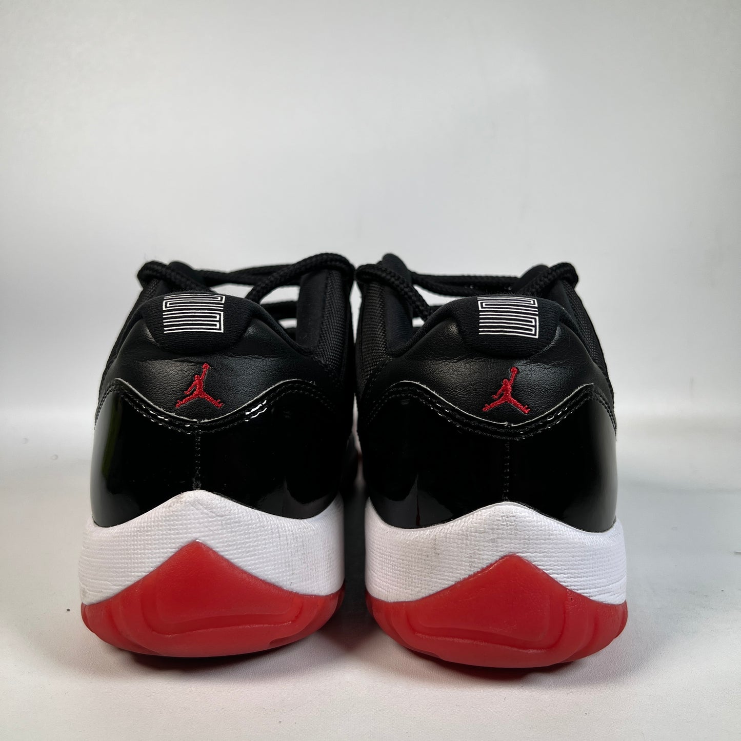 Jordan 11 Low Bred (2025) Size 11 USED s22910