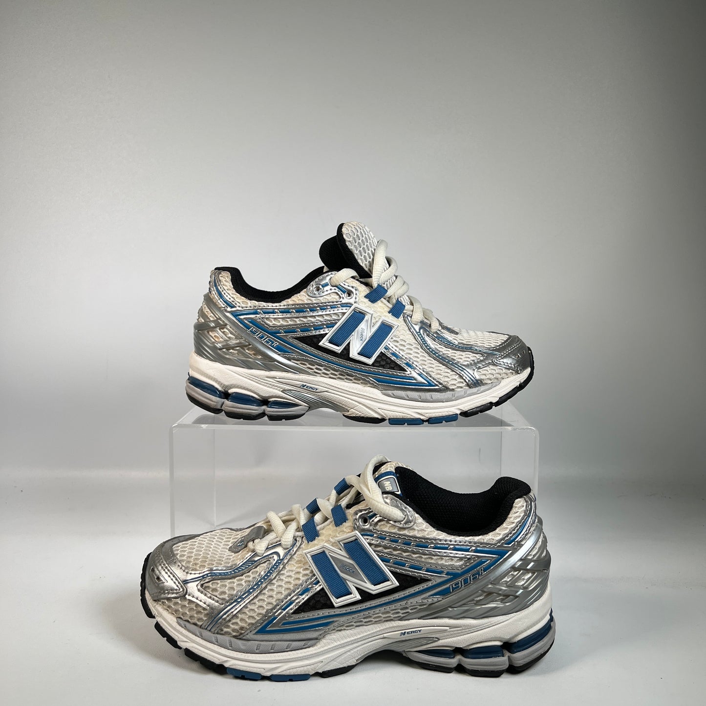 New Balance 1906R Silver Metallic Blue Agate (2023) Size 5 USED s22879