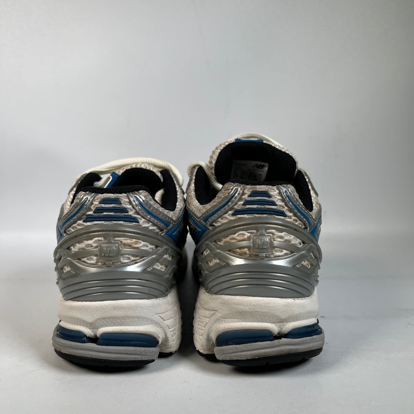 New Balance 1906R Silver Metallic Blue Agate (2023) Size 5 USED s22879
