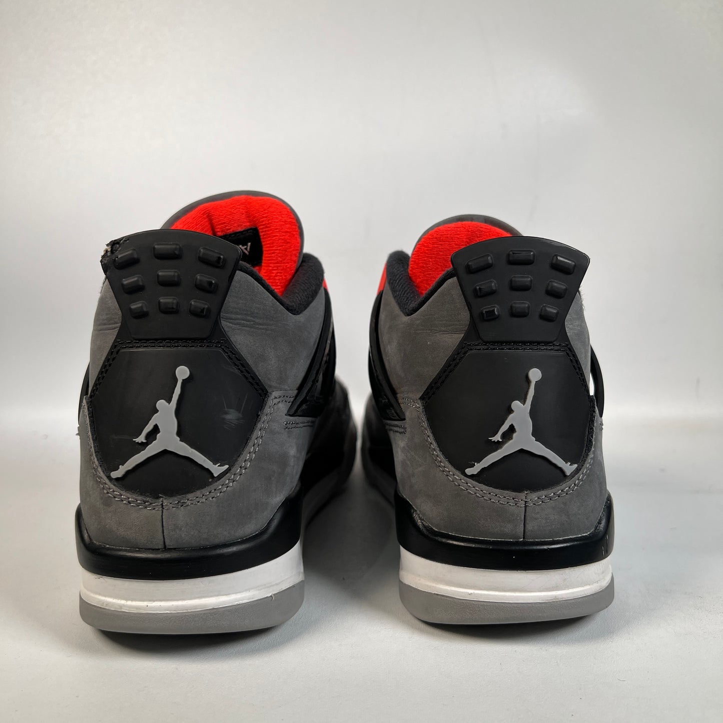 Jordan 4 Infrared (2022) Size 7.5 USED s22914