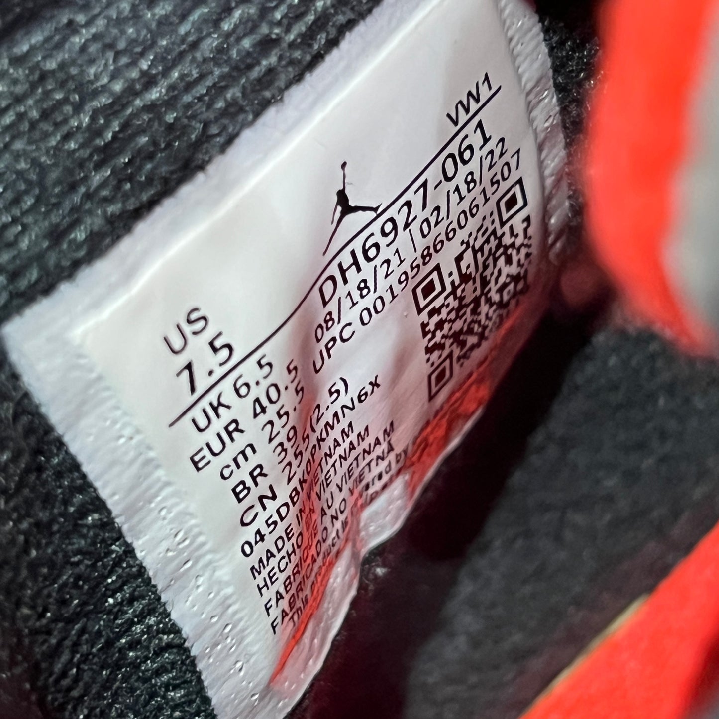 Jordan 4 Infrared (2022) Size 7.5 USED s22914