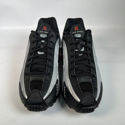 Nike Shox R4 Black Metallic Silver (2025) Size 7m / 8.5w NEW s22950