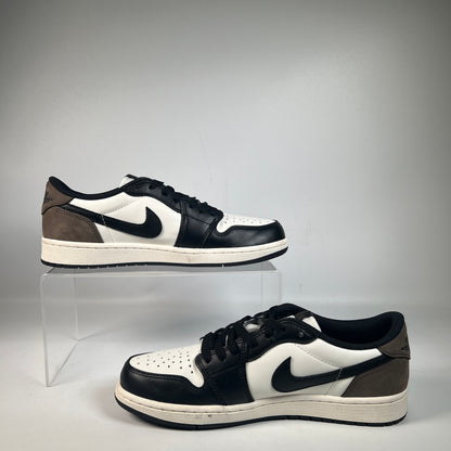 Jordan 1 Low Mocha (2024) Size 8.5 USED s23036