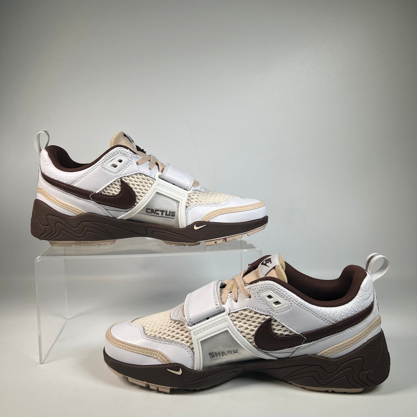 Nike Zoom Field Jaxx Travis Scott Light Chocolate (2025) Size 9 USED S23013