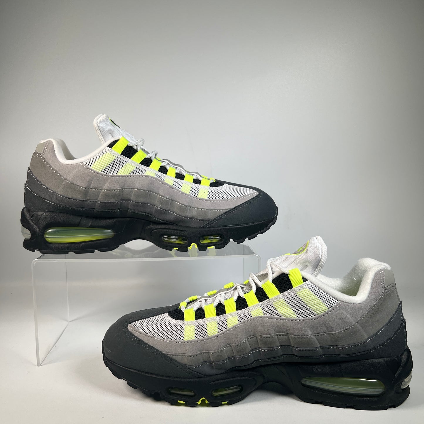 Nike Air Max 95 Big Bubble Neon (2025) Size 11.5 USED s23010