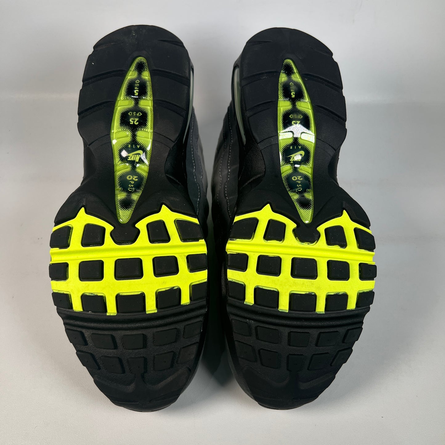 Nike Air Max 95 Big Bubble Neon (2025) Size 11.5 USED s23010