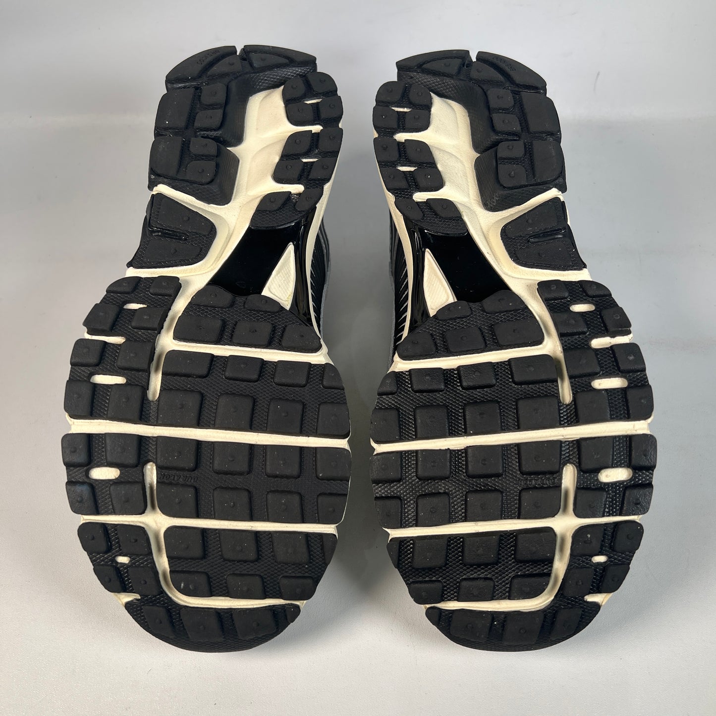 Nike Zoom Vomero 5 Black Chrome (2024) Size 11 USED s22951