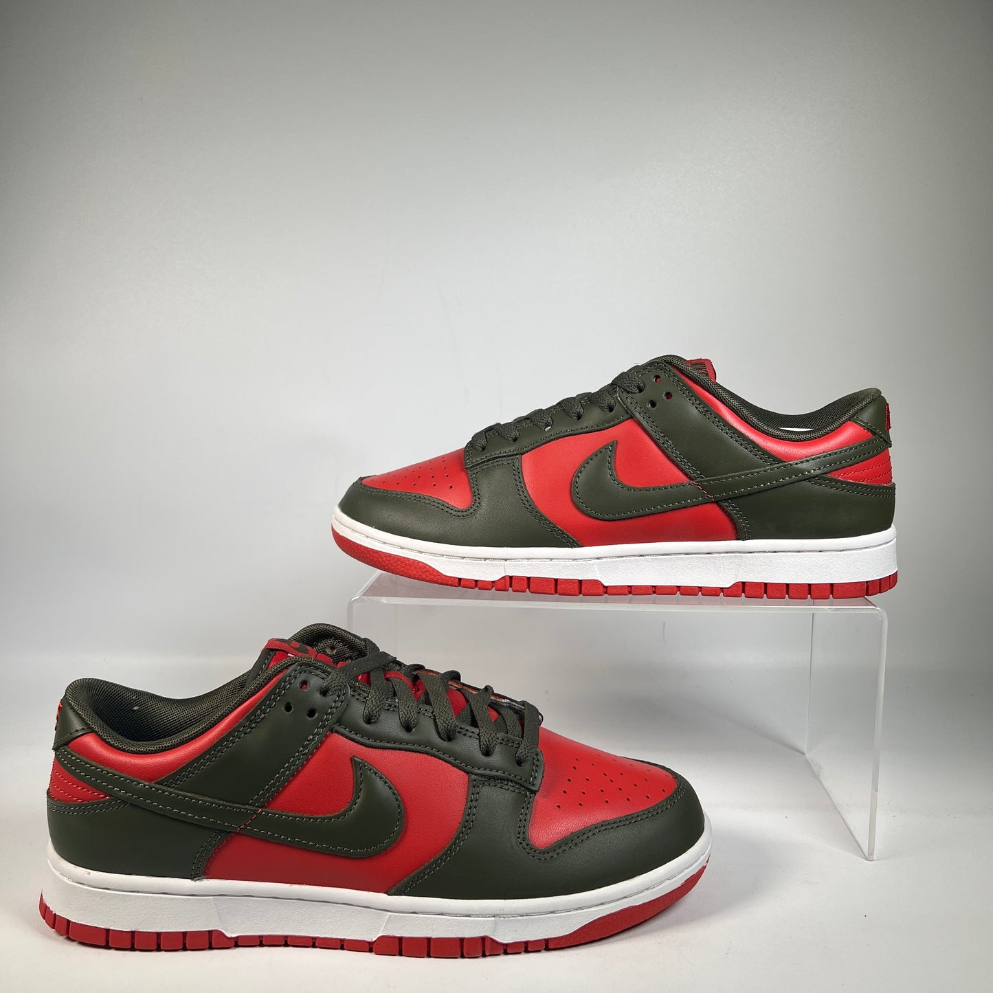 Nike Dunk Low Mystic Red Cargo Khaki (2023) Size 9.5 USED s22982