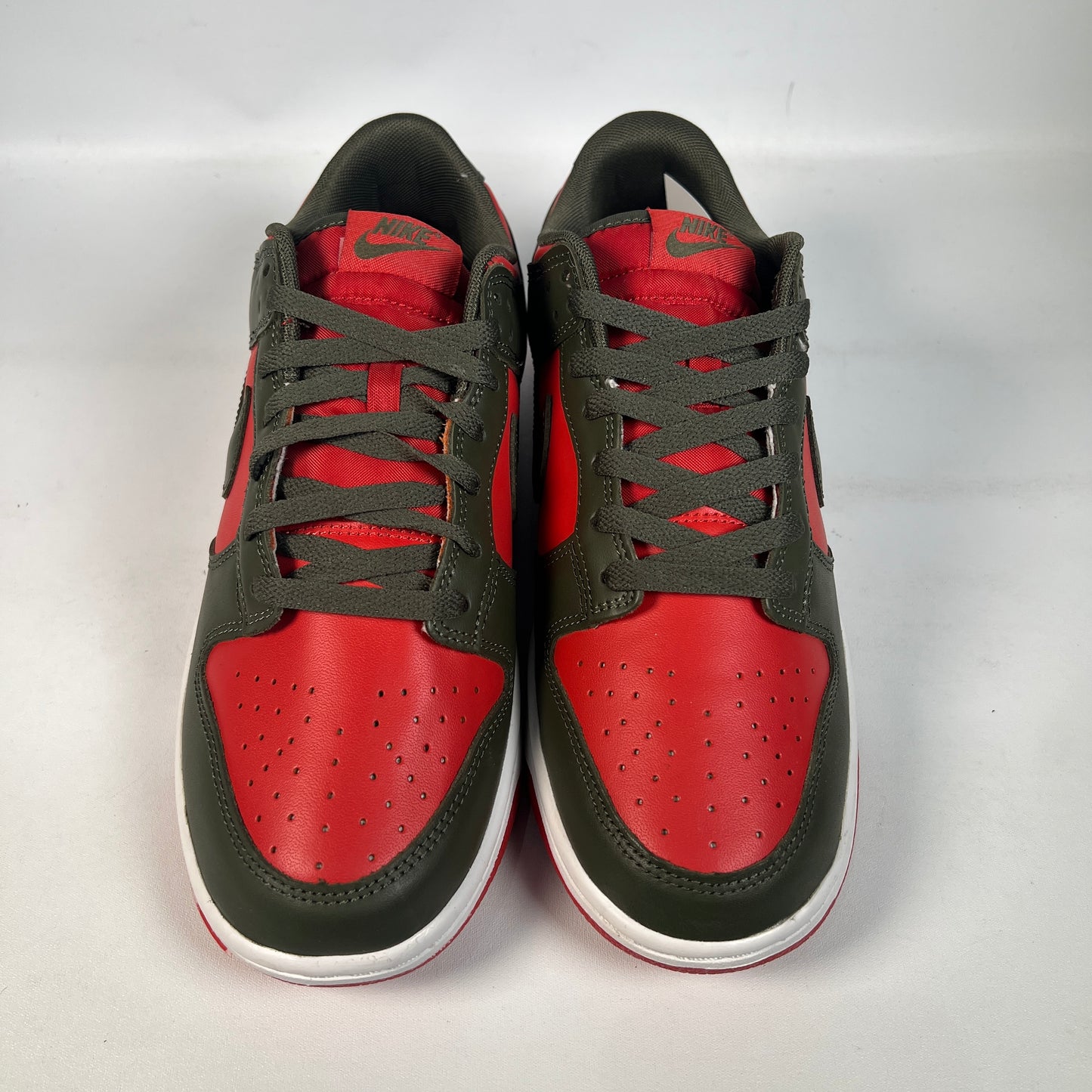 Nike Dunk Low Mystic Red Cargo Khaki (2023) Size 9.5 USED s22982