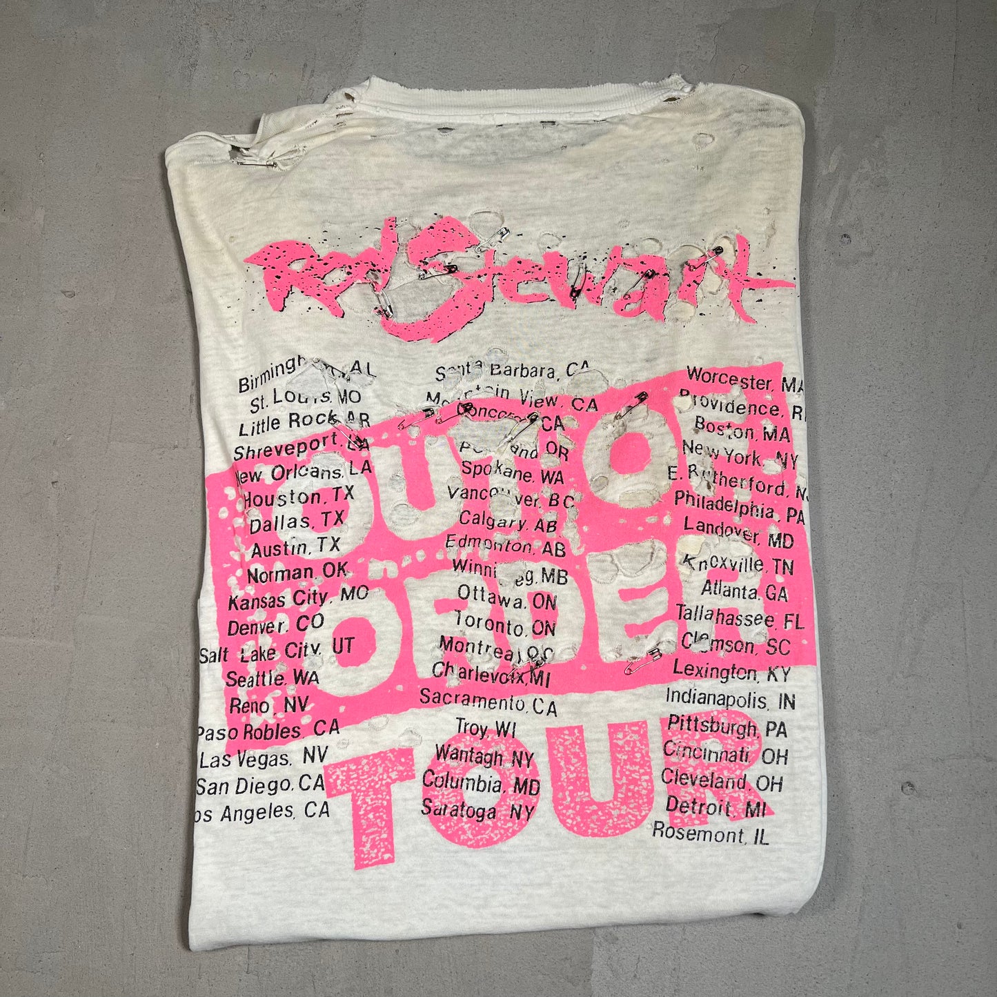 1989 Rod Stewart Out of Order Tour White Tee Trashed Size XL USED v15350
