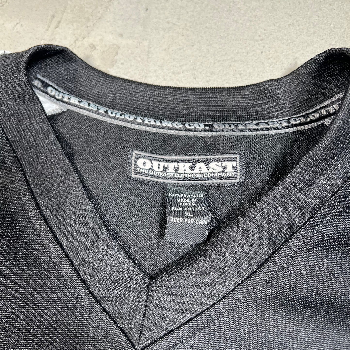 Y2K Outkast Black/Grey Jersey Size XL USED v16105