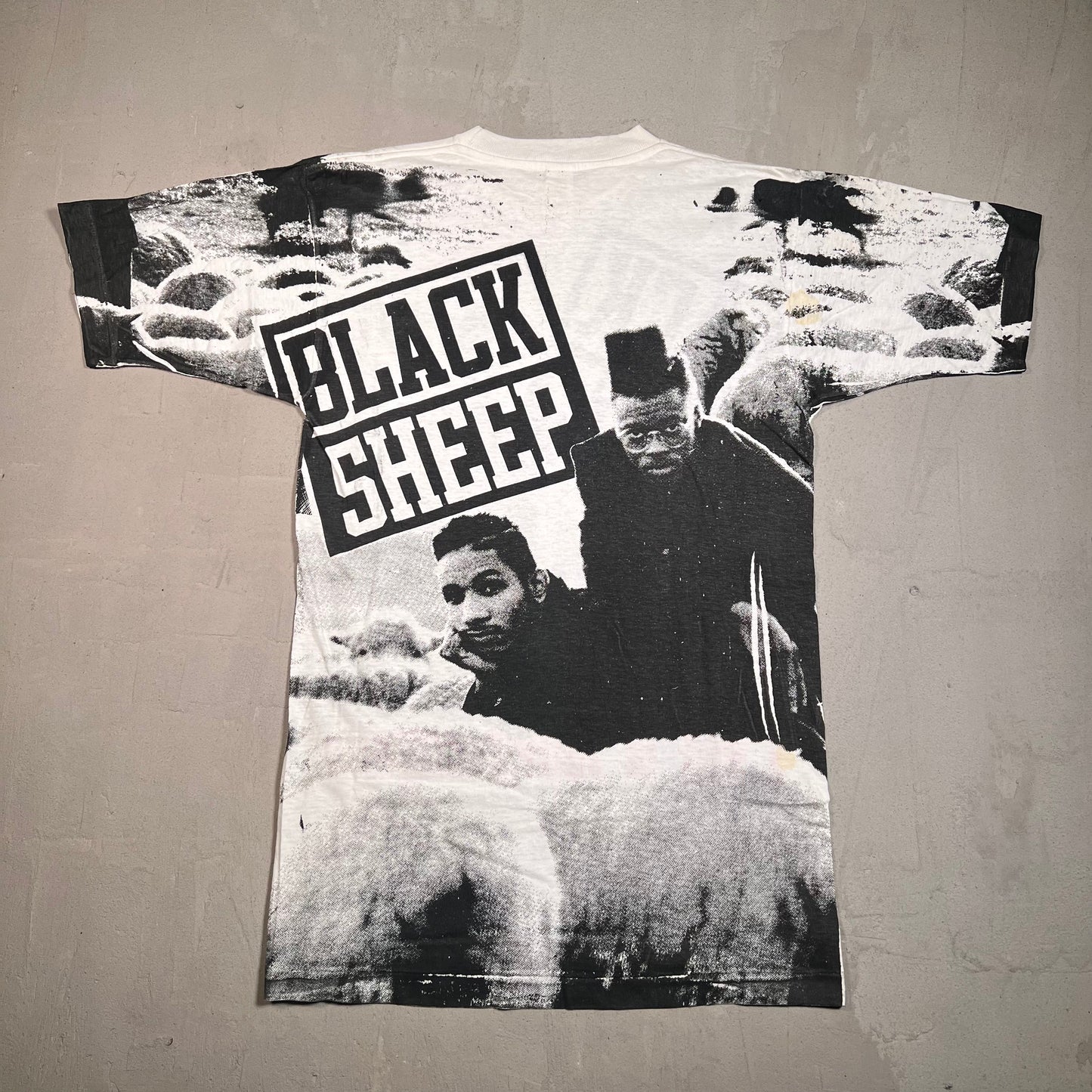 Black Sheep 1990s Full Print Tee Size Large USED v5603