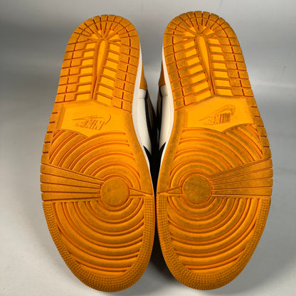 Jordan 1 High Taxi (2022) Size 9 USED s23047