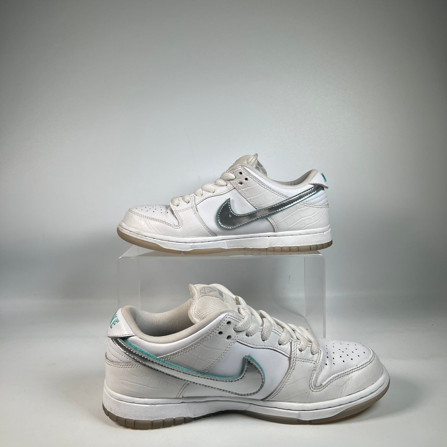 Nike SB Dunk Low Diamond Supply White Diamond (2018) Size 7.5 USED s23005