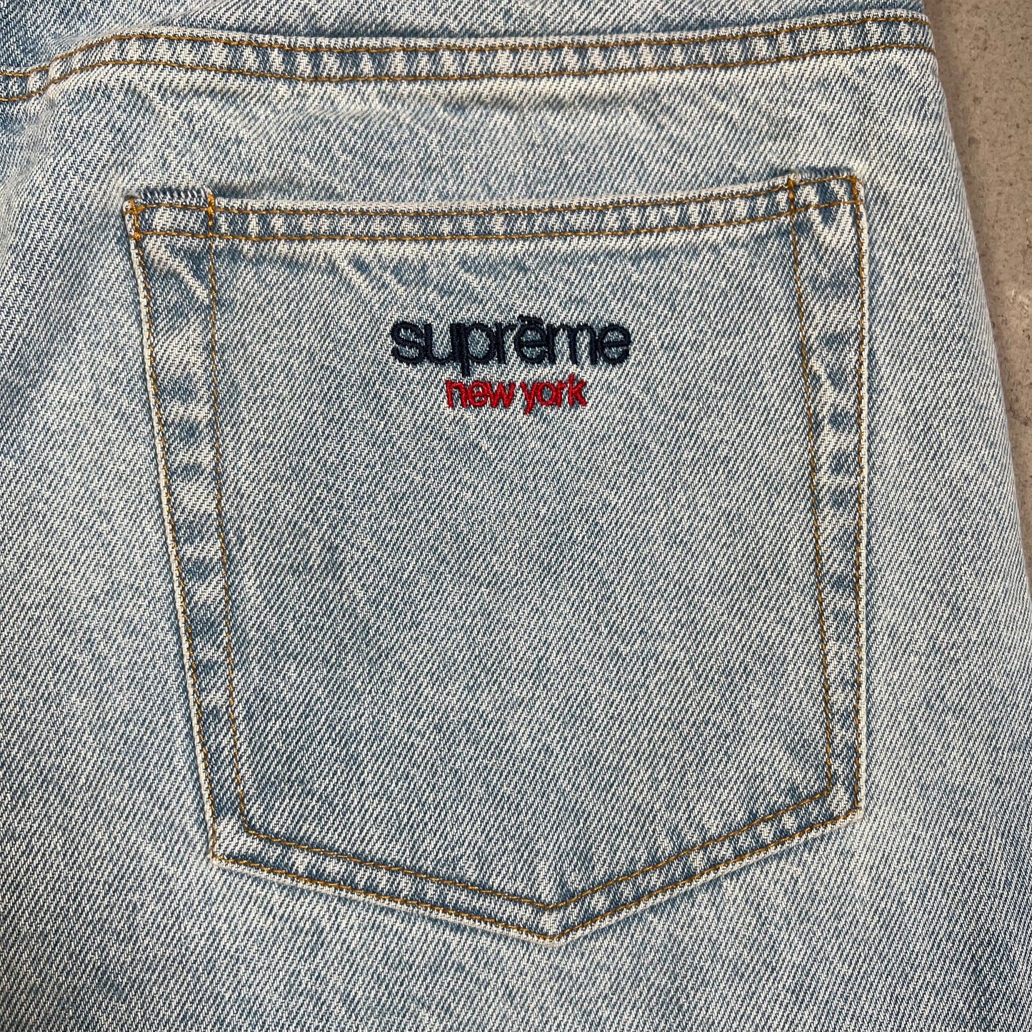 Supreme Baggy Light Indigo Denim (2026) Size 32 USED x17677