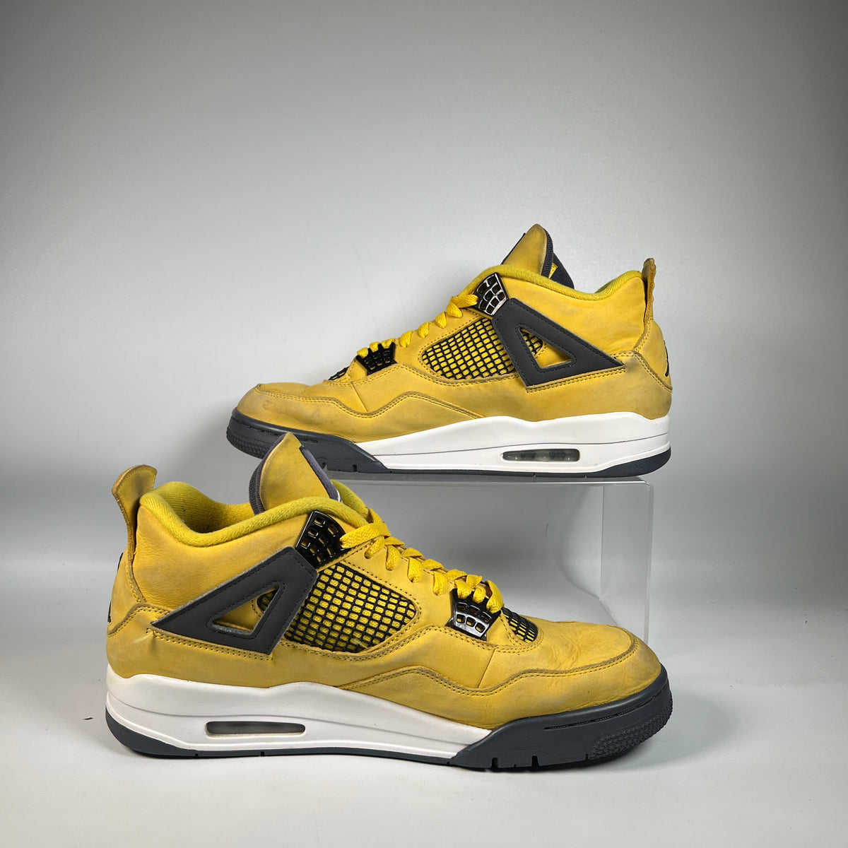 Jordan 4 Lightning (2021) Size 12 USED s22865