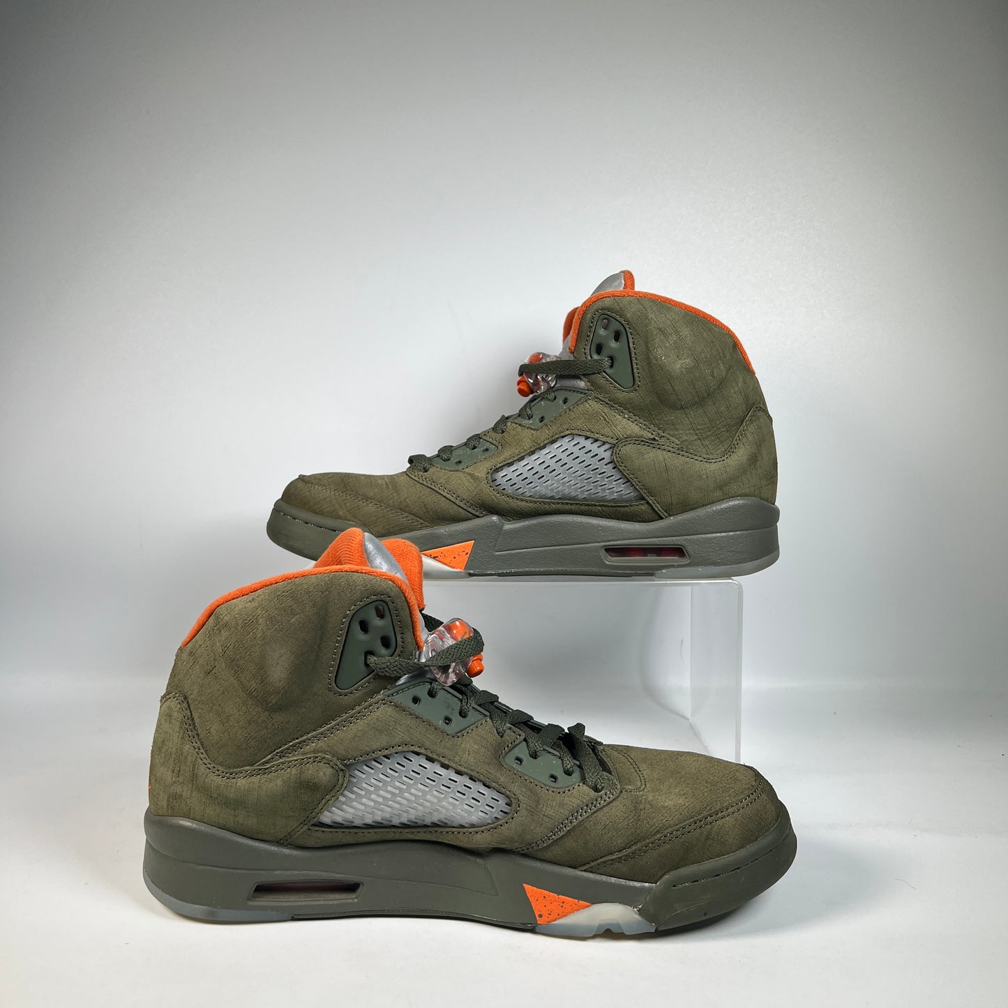 Jordan 5 Olive (2024) Size 10 USED s22942