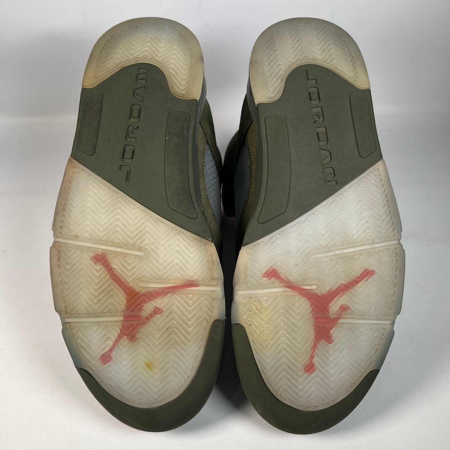 Jordan 5 Olive (2024) Size 10 USED s22942
