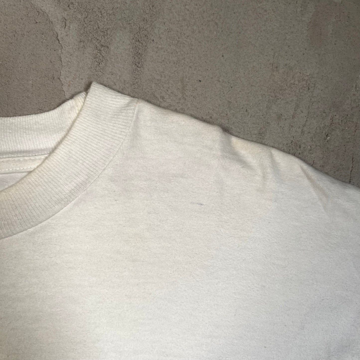 Y2K Ricky Martin Rap Style White Tee Size Large USED v16173