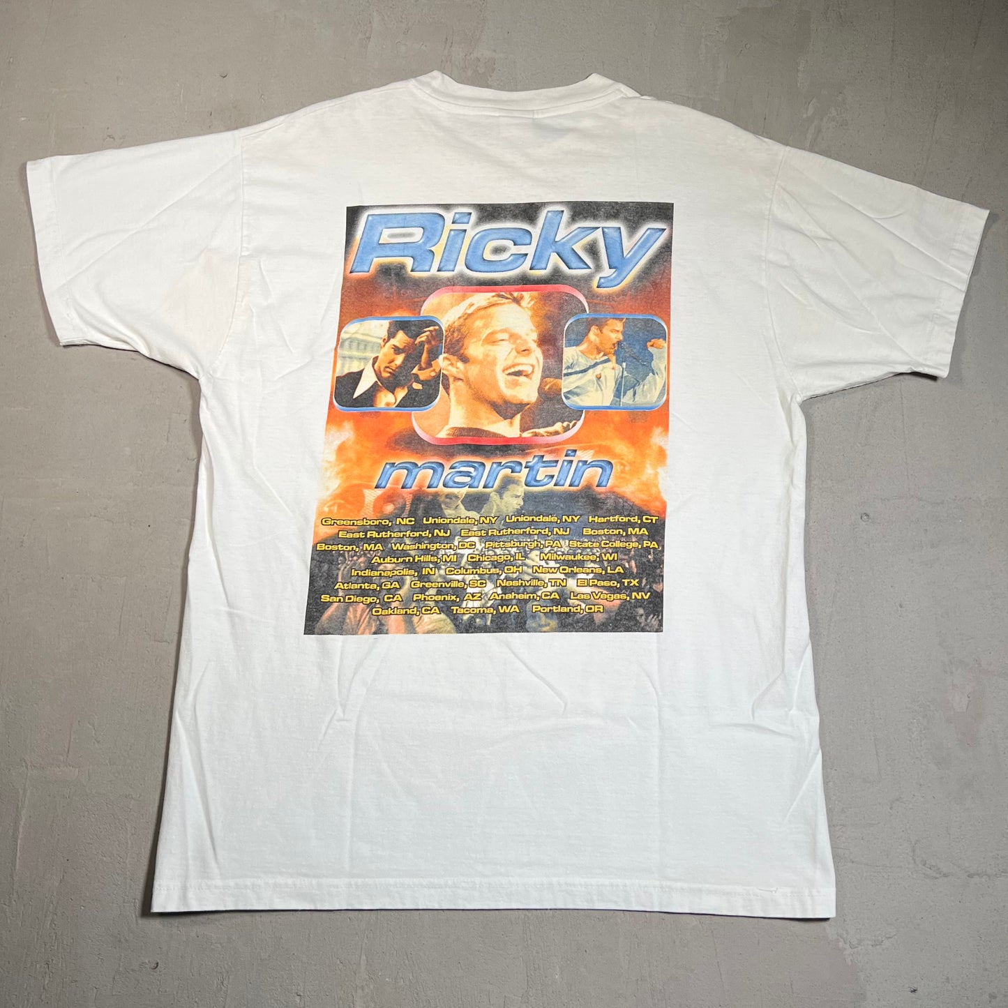 Y2K Ricky Martin Rap Style White Tee Size Large USED v16173