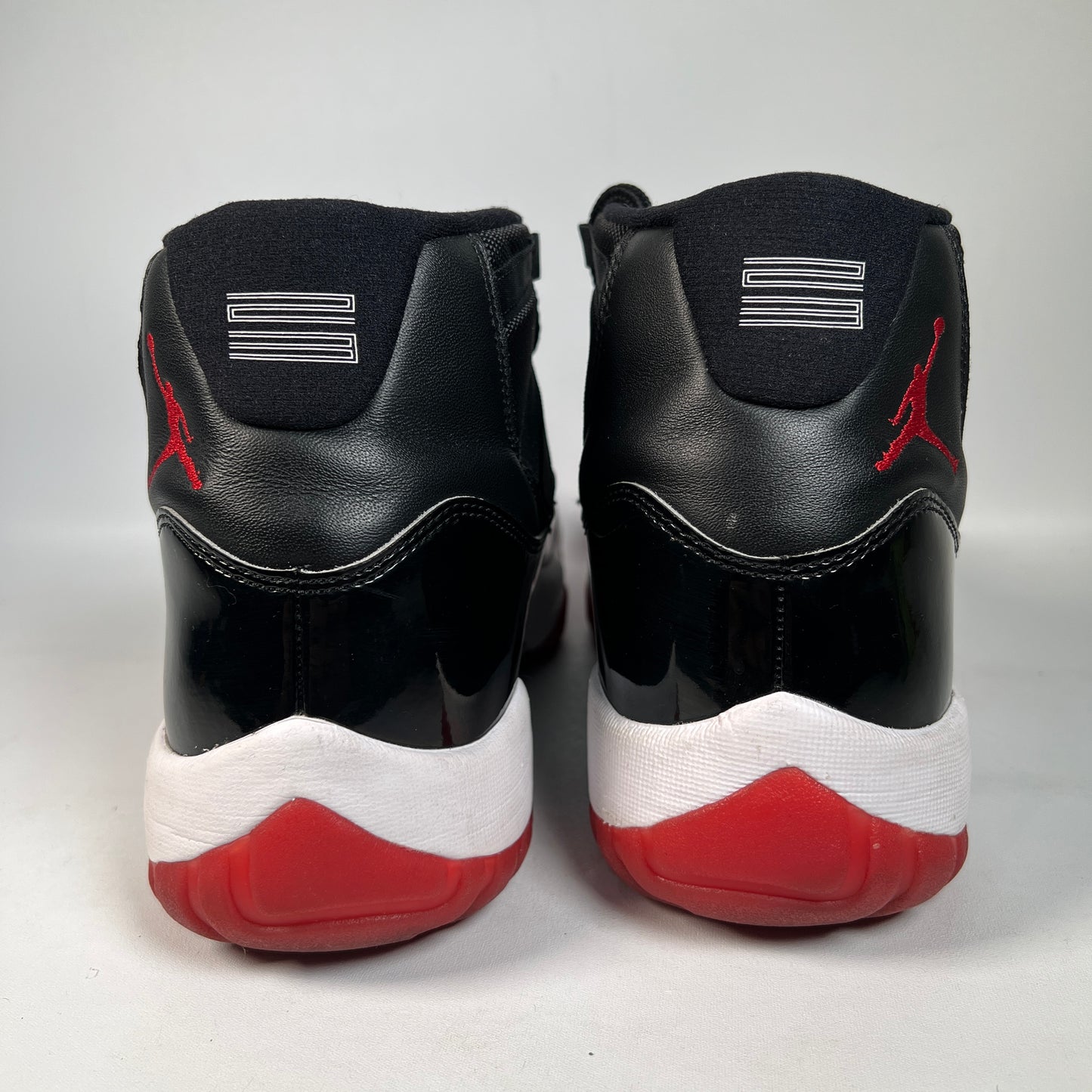 Jordan 11 Bred Playoff (2019) Size 12 USED s22925
