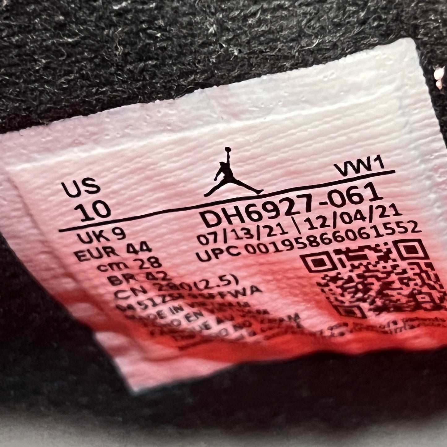 Jordan 4 Infrared (2022) Size 10 USED s23022