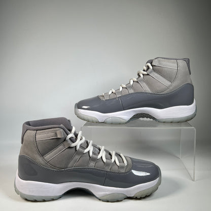 Jordan 11 Cool Grey (2021) Size 9.5 USED s23026