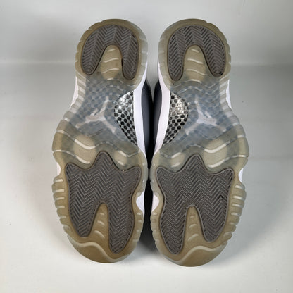 Jordan 11 Cool Grey (2021) Size 9.5 USED s23026