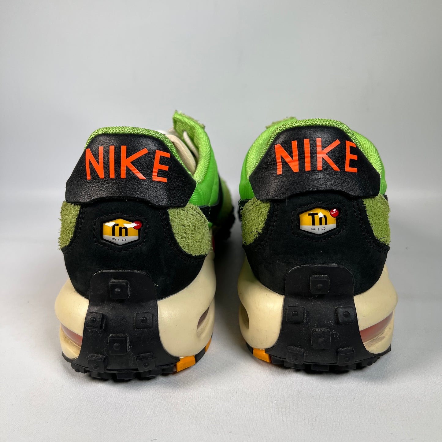 Nike Air Max Waffle Racer Action Green (2024) Size 9.5 USED s23067