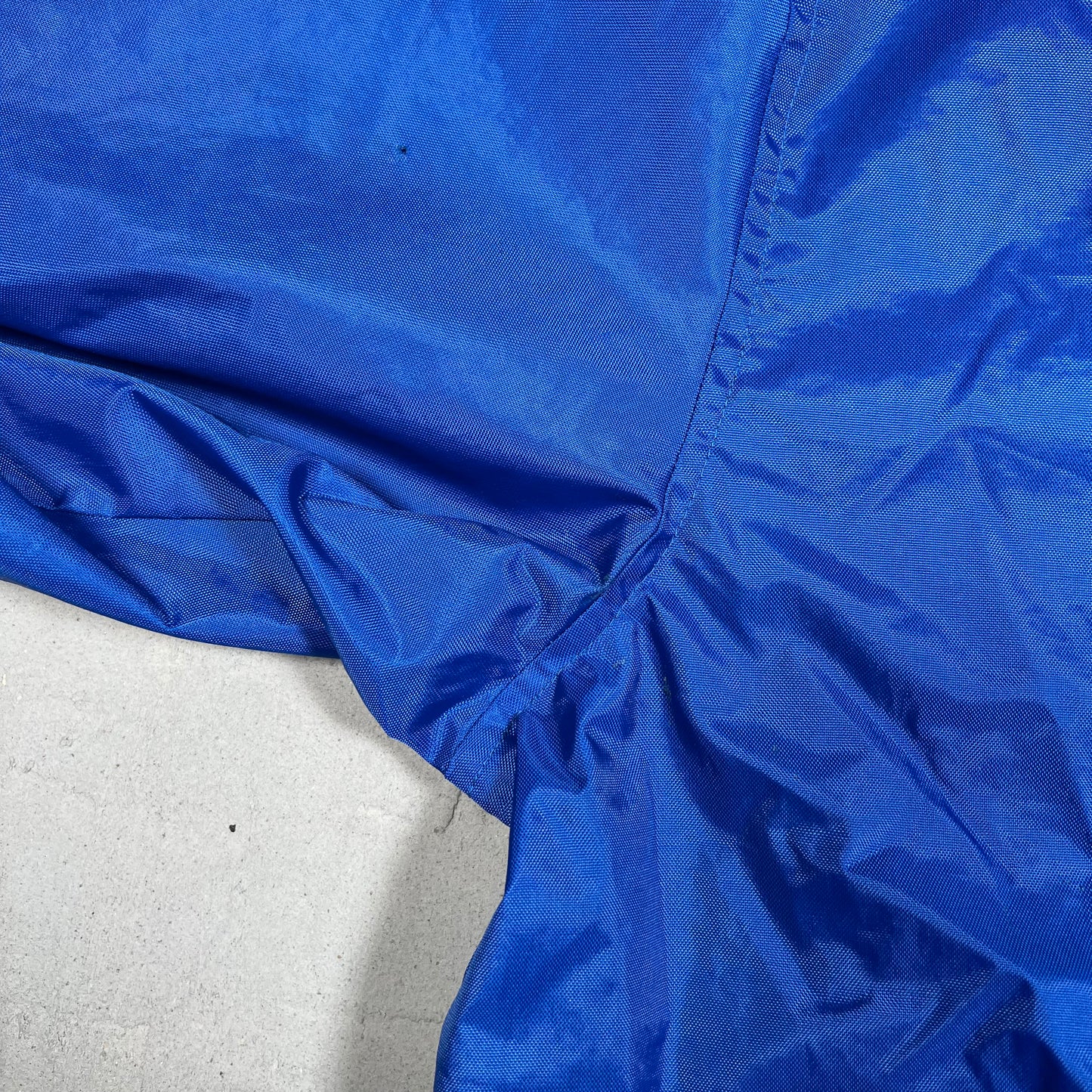 New York Knicks NBA Mitchell & Ness Blue Satin Zip Up Jacket Size Large USED v19634