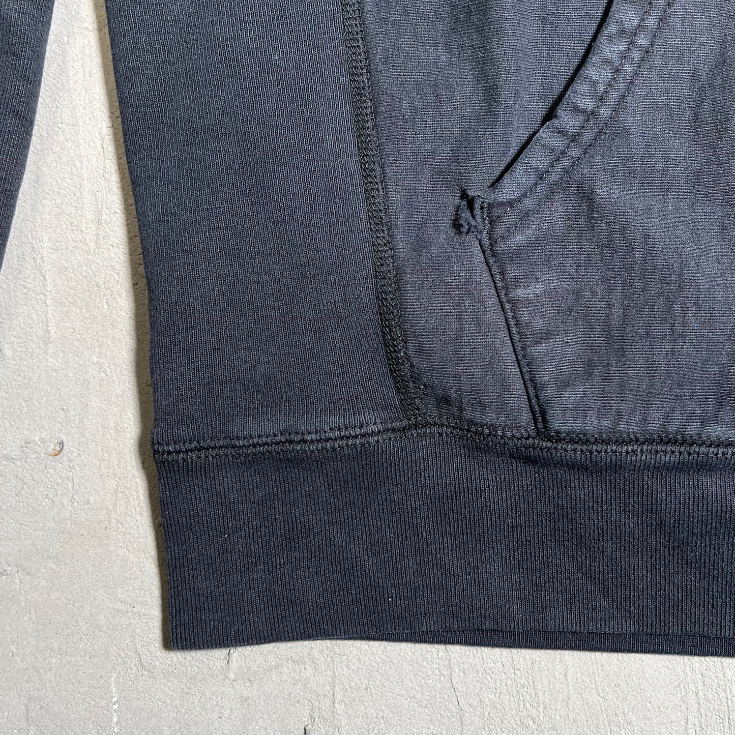 Supreme S Logo Black Hoodie Size Medium USED x17508